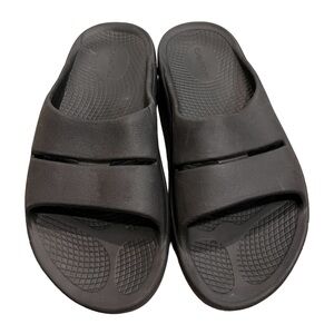 Unisex Black Oofos OOahh Recovery Sport Slides Shoes size Men 6 Women 8 EU 39